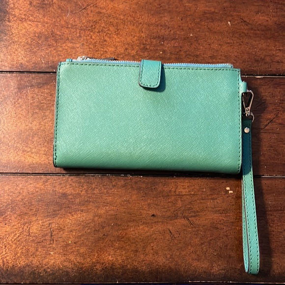 Michael Kors Wristlett/ Wallet - Picture 3 of 4